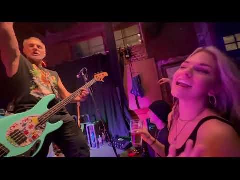 Alternatives - DFW Tribute alternative music band