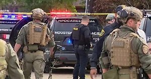 8 hour long barricade in SW Houston ends with man in custody, 1 man dead, SWAT says