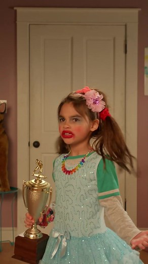 Daphne has always taken dolls very seriously 💅