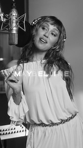 JÁTÉK Lehet, hogy...a Maybelline visz el New Yorkba Készíts videót Miley Maybe It’s Maybelline dalára | Maybelline New York
