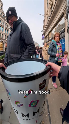 Kindness on Regent Street: A Sweet Encounter