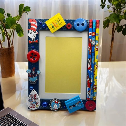 Dr. Seuss Decoden Picture Frame: Cat in the Hat Gift in 5x7 Inch - Etsy