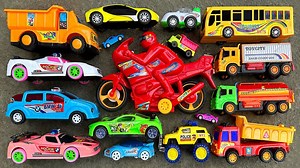 A green box full of welly cars and other cars falling into the water | Toy Car Videos