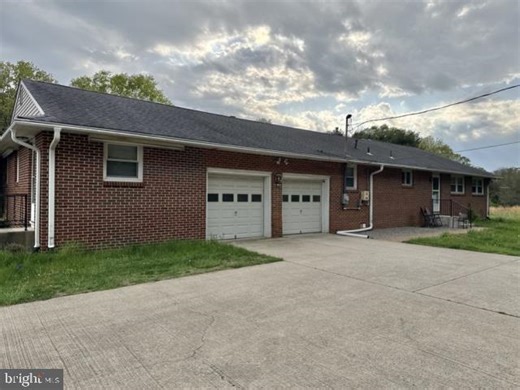 1120 Mt Laurel Rd, Hainesport, NJ 08036 - MLS NJBL2111158 - Coldwell Banker