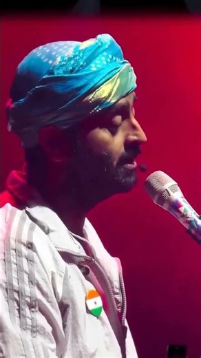Arijit Singh Live – Tere Hawale | Soul Touching Performance 💔✨ #ArijitSingh #TereHawale