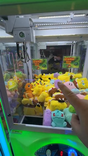 94K views · 3.2K reactions | This claw machine is PLAY until you WIN! #clawmachine #winning #arcadegames #arcadehacks #clawcraziness #clawcrazy #onlinearcade #gaming #keymaster #coinpusher #fyp | ClawCrazy | Facebook