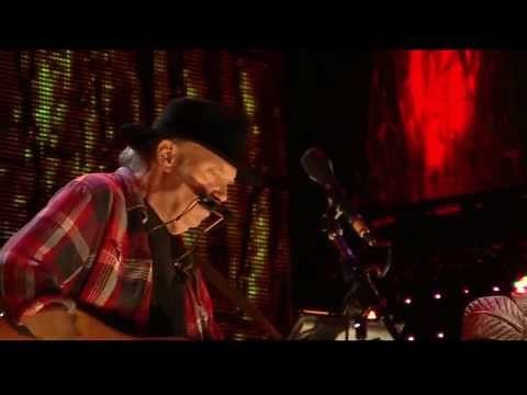 Neil Young - Heart of Gold (Live at Farm Aid 2013)