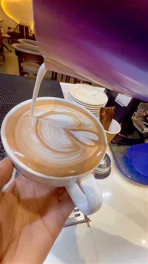 CLASSIC LATTE ART TULIP POUR❤️The secret to clean Tulip stacks#Basic Latte Art Pattern#tulip #coffee