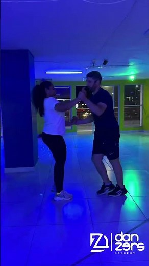 🔥 Aprende Bachata Básica Fácil y Rápido | ¡Rutina Sencilla para Bailar en Casa! 🔥