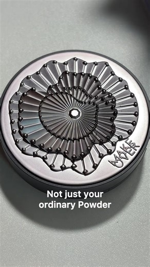 Couture Powder Foundation by Make Over & Rinaldy Yunardi