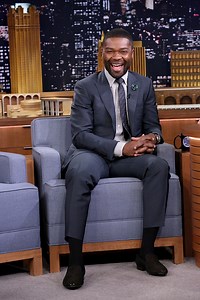 David Oyelowo Jokes about How his Nigerian Dad Mispronounces Oprah & Tom Cruise’s Names | Video