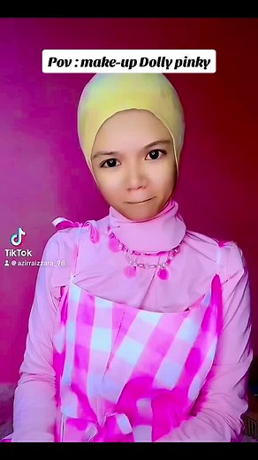 Dolly Pinky Make-Up Tutorial by Aira Barbie
