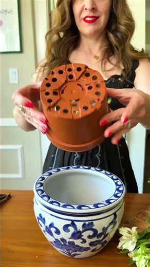 Easy floral design trick! ✨🌿 #floraldesign #flowerarrangement #flowers
