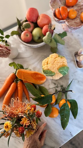 By this time next week I will have embraced a whole new season. But for now, it’s a monochrome orange sort of Saturday. @chicofarmersmarket #farmersmarketfinds #flowersandotherstories | Natalie Bowen Designs