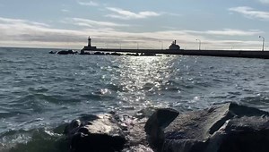 373 reactions · 79 shares | Here’s your reward for making it halfway through the week - the sound of waves crashing on the shore. Enjoy! | Visit Duluth | Facebook
