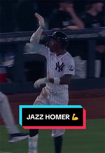 Jazz Chisholm Jr. Game-Winning Home Run Off the Foul Pole