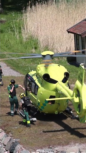 Spot our H145 helicopter in action! #airambulance #avincis #helicopter