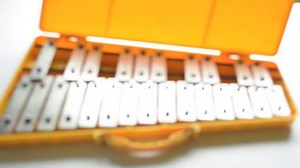 The Butterfly Song: a Song to Teach Colours - Let's Play Music