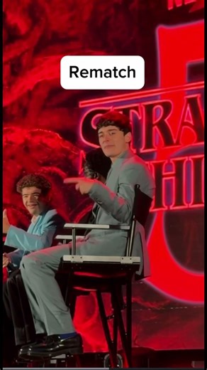 Playing rock, paper, scissors with Noah Schnapp 😂😂 #netflixseries #strangerthings #fyp