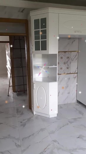 Modern Kitchen Design: White Cabinets and Black Countertops