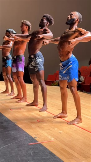 Seth on Instagram: "THEM: Bodybuilding Shows are boring. ME: Have you been to an OCB show??🤔 POV: Side Stage View of The final Callout for the Men’s Physique Pro Card. It was ELECTRIC! ⚡️⚡️ The whole show was lit but this class was at the very end of a long PRO/AM show that featured some incredible Men’s and Women’s physiques. Our team is done for the year but we will see everyone back on the Florida circuit in January. Come find us and say hello. 👋🏼 #theartofmuscle #theartofmuscleperformance