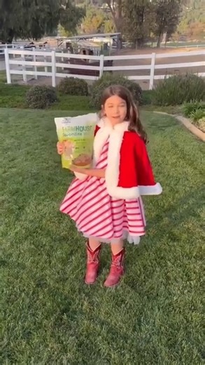 Our friend Aimee Davis is sharing a little holiday cheer with her cattle using Farmhouse Favorites Cattle Treats 🐄🎄 . These hand-mixed and tasty alfalfa and molasses flavored to keep your mini goats and mini cattle satisfied ❤️ | Manna Pro Homestead