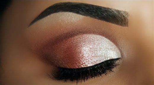 Master The Cut Crease For Hooded Eyes In 3 Steps!