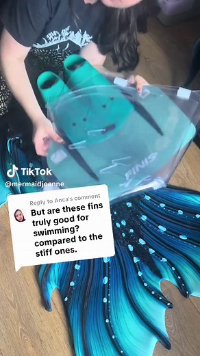 Stiff Blade vs Silicone Monofins: Which Is Better?