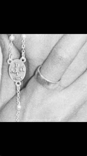 Kyle Alessandro's Unique Ring Design: A Closer Look