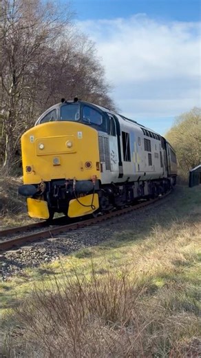 Class 37 Hauling Train up Goathland Bank | NYMR