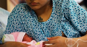 Pacientes con esclerosis múltiple pueden alcanzar el sueño de ser madres