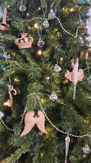 12 reactions | Well someone has got their wish of a trainset under...