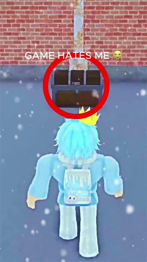 GAME HATES ME 😭 (99 Nights in the Forest) #99nightsintheforest #roblox #robloxshorts