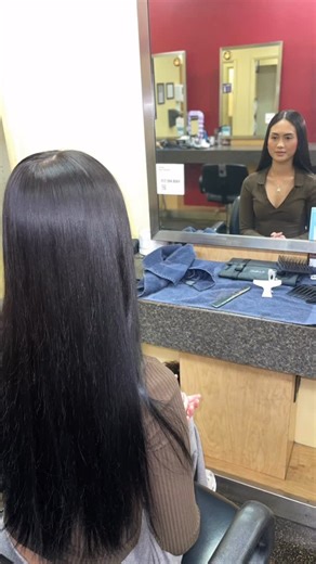 Ⓢⓗⓐⓣⓐⓔ🫧✨ on Instagram: "too busy to catch any distractions💅 Today's work🤩 Client came in and wanted her highlights removed, and back to black! Of course it was a process. 1. Tone her: she's going from light to dark, so needed to figure how many levels did I need to tone to achieve her color. Toned using a 6R - based off the color she wanted to achieve. Toner sat for 15min 2. Rinse toner 3. Deposit color: she wanted a level 1N, but didn't want it to wash her out with such a dark color; so we u