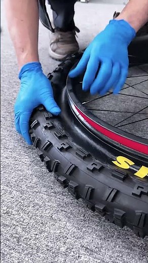 【神フィット】ガタつかない後輪タイヤ装着の極意！