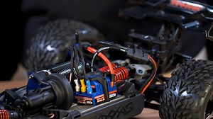 #TraxxasTechTip Follow these easy steps to calibrate and reset the MXL-6s Electronic Speed Control (ESC). See more Traxxas Support videos HERE: https://www.youtube.com/channel/UC3VB19kSHEDBt23u1UDgrGQ #TutorialTuesday #FastestNameInRadioControl | Traxxas