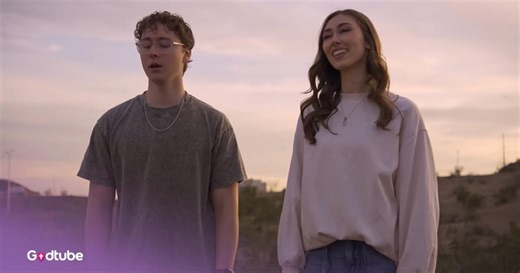 Life In 3D Dazzling Cover of The Beatles’ ‘Let It Be’