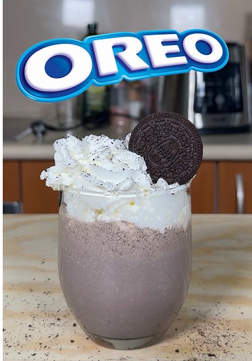 Milkshake de Oreo en 1 minuto - receta fácil y rápida