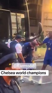 Chelsea arriving back to the hotel as World Champions 🏆😍🔥 | Chelsea Updates