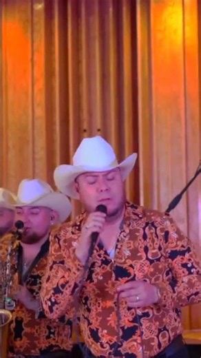 Y si te vas no regreses 💔🎶#ConjuntoAtardecer #YahoraTeVas #LosNúmero1 #PasitoDuranguense