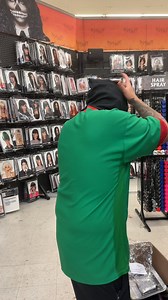 oh look we saw an alien on halloween. #fbreel #fyp #funny #couples | Kennalovescisco