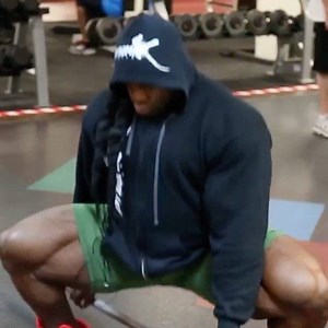 💢💢JEFFERSON SQUATS💢💢 1️⃣. Take a wide stance and hold the bar between your legs with one hand in front of your body and one hand behind it. 2️⃣. Keep your glutes tensed while you squat down �in the bucket (below parallel). 3️⃣. Use no weight or smaller plates on the bar, no more than 25s, so you can get down deep enough. 4️⃣. The key is to force your knees out—when you do that, it activates your glutes so you keep them under continuous contraction throughout the set. 5️⃣. Let’s Work For 15-2