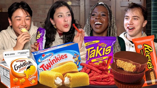 College students from around the world try American snacks!