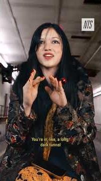 hey, Ms*Gloom, what music you got on your phone?