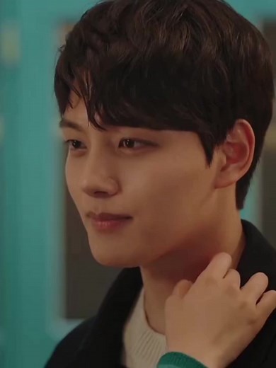 Romantic Moments: Girl Touches Boy's Neck | Korean Drama Kiss Scene