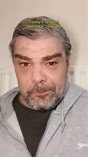 Today's random dad joke. Day 82. From a book by Sid Finch. String, hey? #dadjokes #jokes #humour