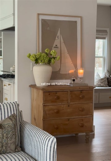 new age, old soul 🗝️ #home #homebody | 1920s home