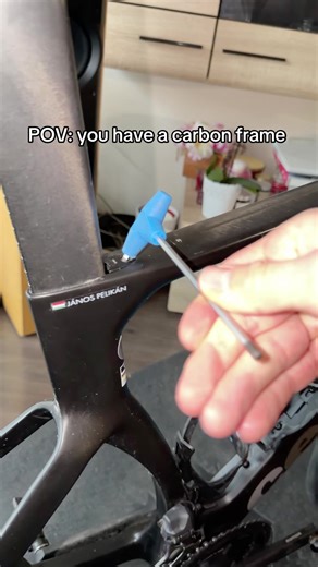 What is a torque wrench anyway 🤡 #cycling #roadcycling #cyclingtips #fyp #pusztuljonforyouba