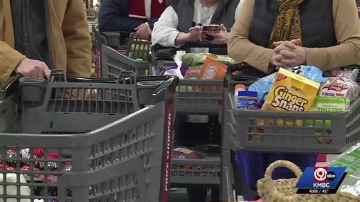 Kansas City-metro grocery stores see surge ahead of the cold and snow