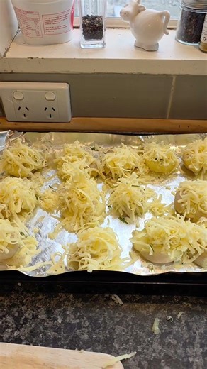 What's Cooking Tonight Cade??¿? #midweekmeal #schnitzel #potatorecipe